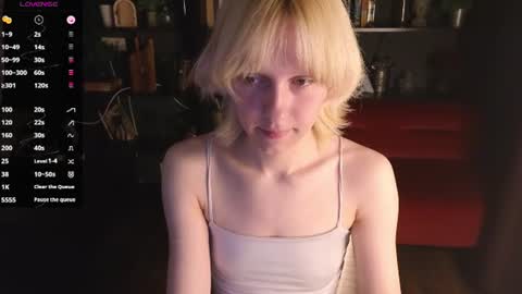 Snapshot of angel_kittie chatting on July 17, 9:49 am angel online show from July 17, 9:49 am