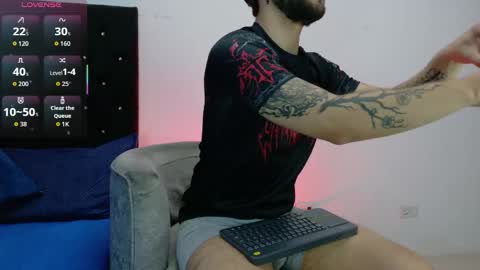 angel_kyrozz online show from March 29, 7:14 pm