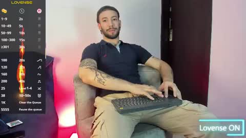 angel_kyrozz online show from June 12, 7:24 pm