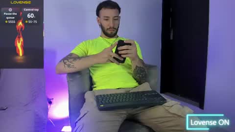 angel_kyrozz online show from June 19, 7:06 pm