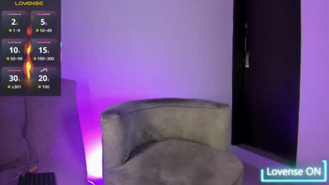 angel_kyrozz online show from June 20, 7:16 pm