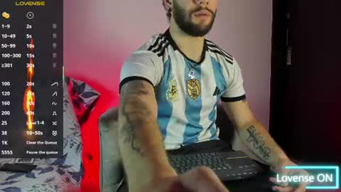 angel_kyrozz online show from July 2, 7:09 pm