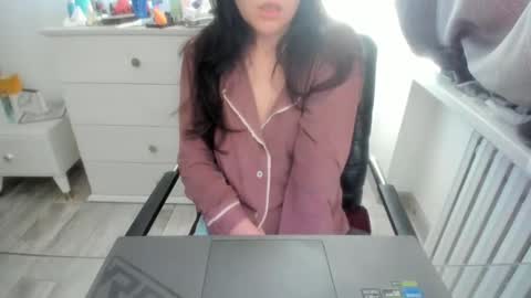 angel_lee__ online show from January 4, 4:12 am