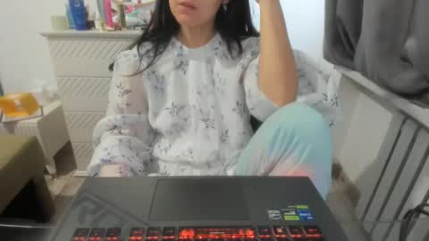 angel_lee__ online show from January 23, 6:28 am