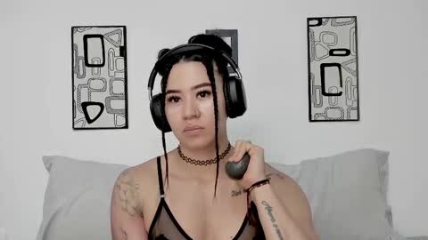 Angel online show from February 9, 3:49 pm