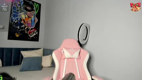 Snapshot of angel_sapphire_ chatting on May 26, 9:16 am Angel My schedule GTM2 Mon Tue Wen Thu Fri 0900am-0400pm online show from May 26, 9:16 am