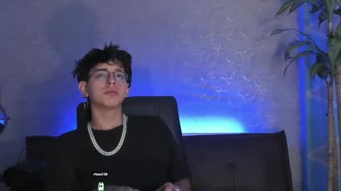 angel_scott2 online show from March 5, 11:39 am