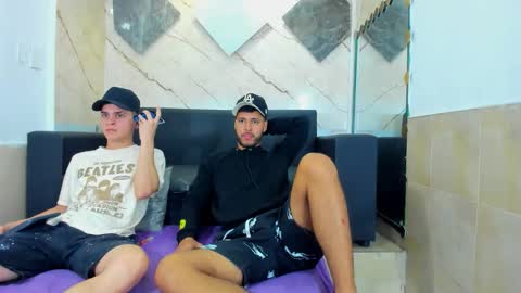 angel_villareal_ online show from March 3, 5:02 am