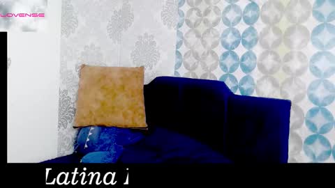 Snapshot of angel_white26 chatting on February 9, 1:37 pm Angel online show from February 9, 1:37 pm