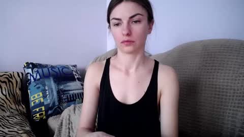 Zoe online show from March 8, 12:30 pm