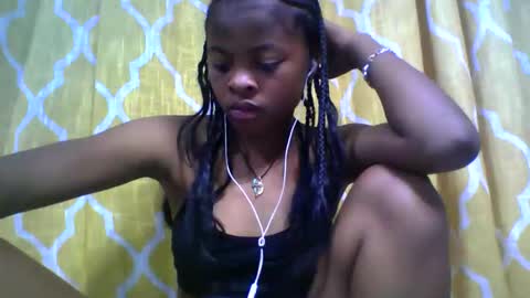 angela166093 online show from November 14, 6:17 pm