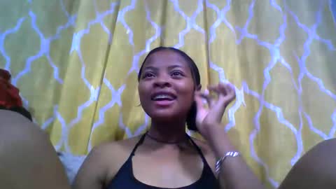 angela166093 online show from December 2, 6:03 pm