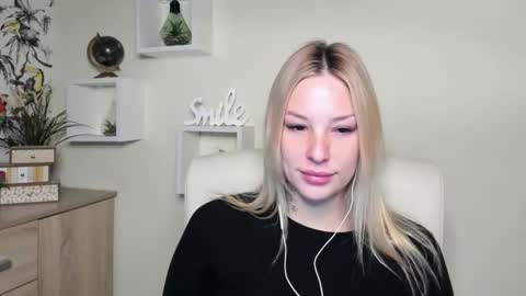 Angela online show from March 10, 6:40 am