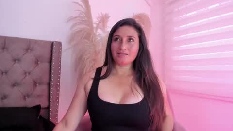 Ange online show from October 13, 3:23 pm