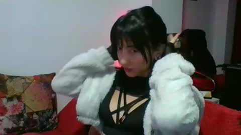 Snapshot of angela_mis chatting on January 20, 4:10 am Angela online show from January 20, 4:10 am