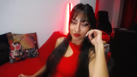 Snapshot of angela_mis chatting on January 20, 10:59 pm Angela online show from January 20, 10:59 pm