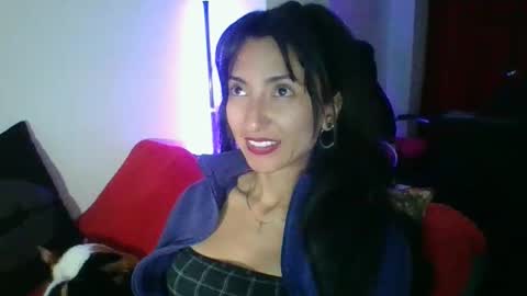Snapshot of angela_mis chatting on January 22, 4:13 am Angela online show from January 22, 4:13 am