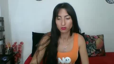 Snapshot of angela_mis chatting on January 29, 3:01 am Angela online show from January 29, 3:01 am