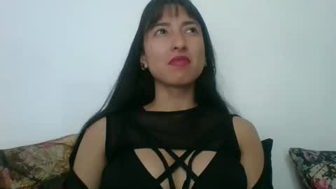 Snapshot of angela_mis chatting on March 9, 11:14 pm Angela online show from March 9, 11:14 pm