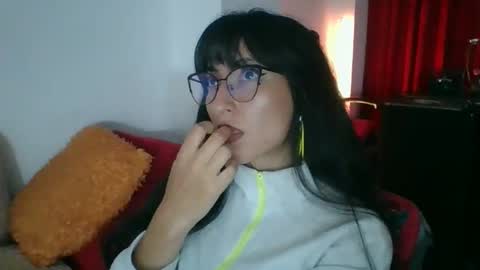 Snapshot of angela_mis chatting on September 23, 10:57 pm Angela online show from September 23, 10:57 pm