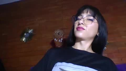 Snapshot of angela_mis chatting on October 29, 10:11 pm Angela online show from October 29, 10:11 pm