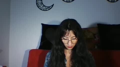 Snapshot of angela_mis chatting on December 1, 9:42 pm Angela online show from December 1, 9:42 pm