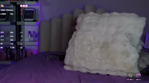Angela online show from July 28, 4:39 pm