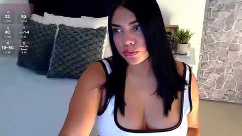 Snapshot of angela_santana_ chatting on November 13, 6:07 pm Angela online show from November 13, 6:07 pm