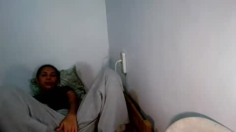 Snapshot of angela_star888 chatting on July 31, 6:40 pm angela_star888 online show from July 31, 6:40 pm