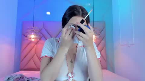 Snapshot of angelaa_cute chatting on July 10, 12:08 pm ANGELA online show from July 10, 12:08 pm