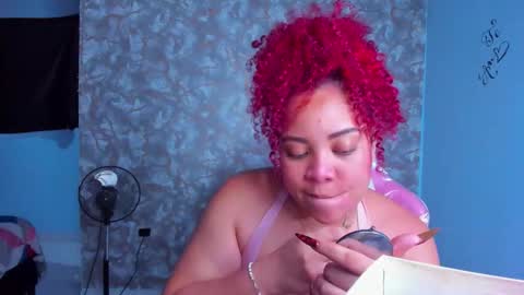 Angela online show from March 8, 8:01 pm