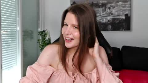 Angela online show from July 1, 5:02 pm