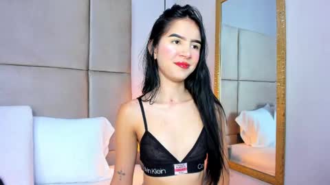 Snapshot of angelag_ chatting on June 3, 8:36 pm angelag_ online show from June 3, 8:36 pm