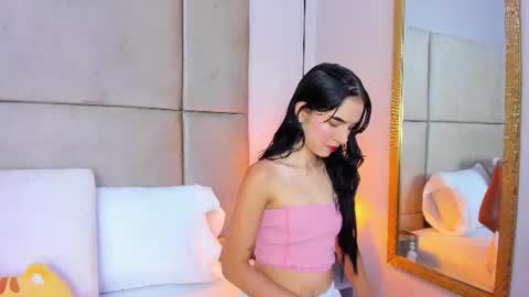 Snapshot of angelag_ chatting on June 23, 3:37 am angelag_ online show from June 23, 3:37 am
