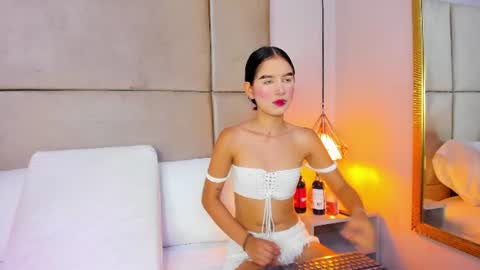 Snapshot of angelag_ chatting on July 2, 3:56 am angelag_ online show from July 2, 3:56 am