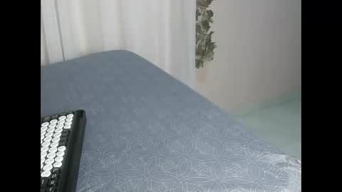 Snapshot of angelainparis28 chatting on November 15, 5:38 am ANGELA online show from November 15, 5:38 am