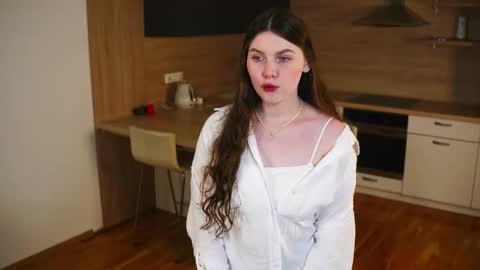 Olivia online show from December 2, 5:35 am