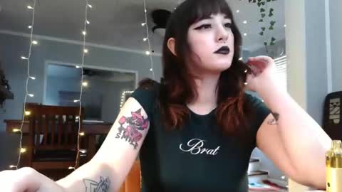 angelalice555 online show from May 12, 10:40 pm