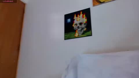 Snapshot of angelbennet_ chatting on June 14, 7:38 pm Angel Bennet online show from June 14, 7:38 pm