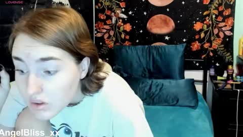 Angel online show from November 18, 2:21 pm