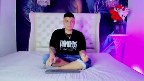 angelblue   online show from July 6, 7:49 pm