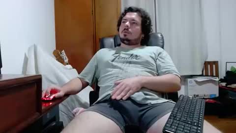 Snapshot of angelbuttslut chatting on February 15, 9:44 pm angelbuttslut online show from February 15, 9:44 pm