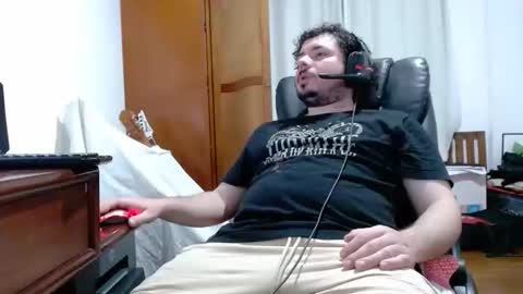 Snapshot of angelbuttslut chatting on February 16, 8:49 pm angelbuttslut online show from February 16, 8:49 pm