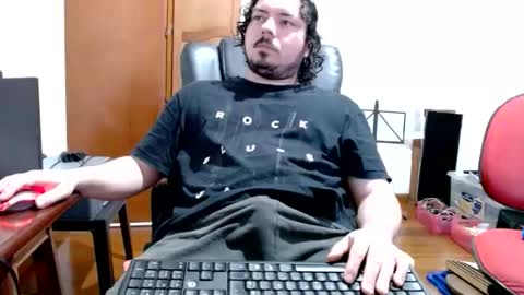 Snapshot of angelbuttslut chatting on June 7, 5:38 pm angelbuttslut online show from June 7, 5:38 pm