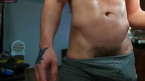 Snapshot of angelcabezaz chatting on January 8, 1:00 am NGEL. online show from January 8, 1:00 am