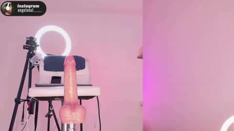 angel online show from January 13, 6:51 am