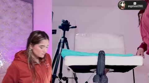 angel online show from February 10, 8:18 am