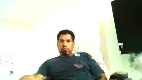 Snapshot of angeldavid90 chatting on May 3, 4:13 pm angeldavid90 online show from May 3, 4:13 pm