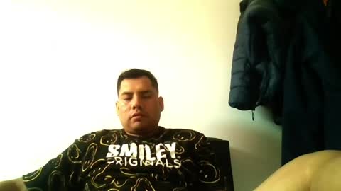 Snapshot of angeldavid90 chatting on May 17, 5:20 pm angeldavid90 online show from May 17, 5:20 pm