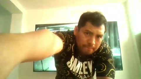 Snapshot of angeldavid90 chatting on June 8, 3:23 pm angeldavid90 online show from June 8, 3:23 pm